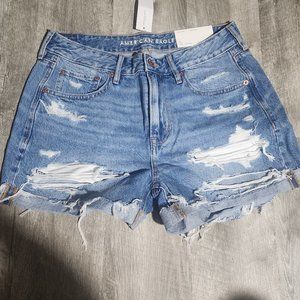 American Eagle Distressed tomgirl shorts. NWT